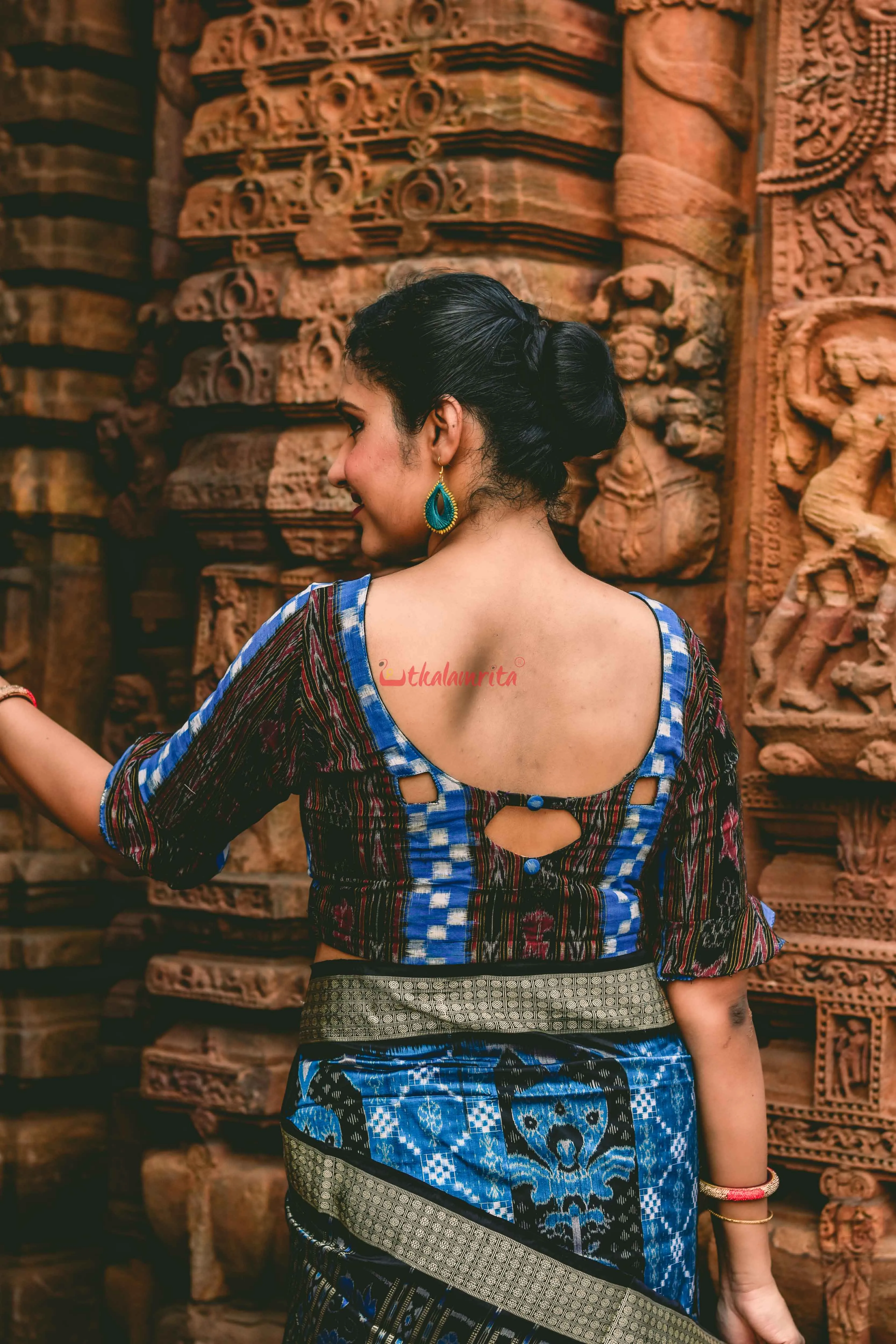 Blue Madhupuri (Blouse)