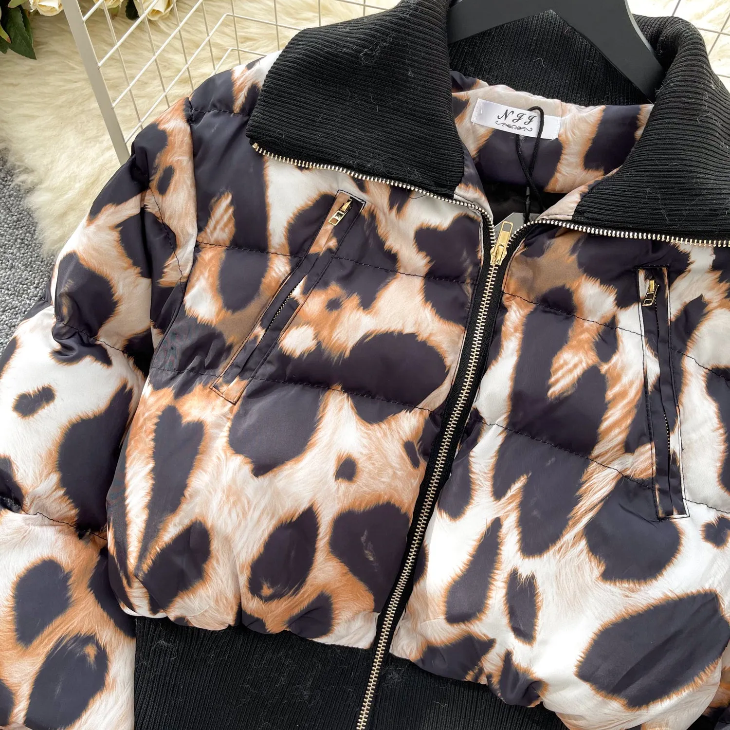 Thermal Leopard Printed Puffy Jacket